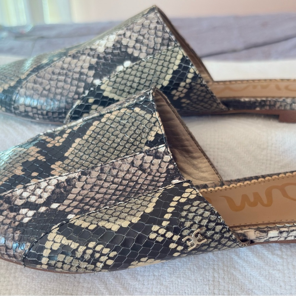 Sam Edelman Black and Cream Snake Pattern Loafers